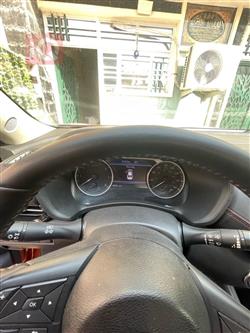 نیسان سێنترا